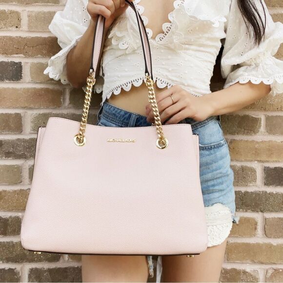 Michael Kors Teagan Large Pebbled Leather Shoulder Bag - Picture 1 of 8